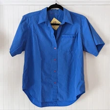 Embroidered Shell Collared Tee