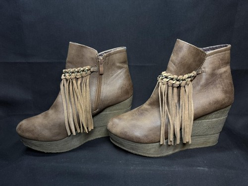 Sbicca Boots Womens Size 10 Wedge Fringe Suede Western Boho Zip Ankle Booties - Picture 2 of 17