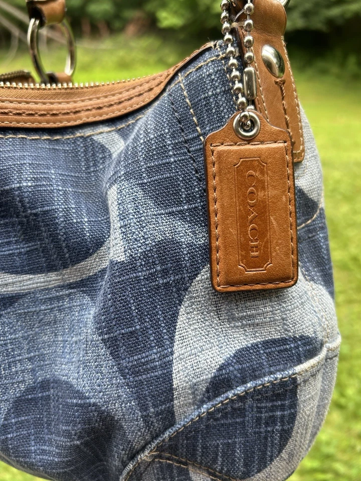 Coach Signature Tonal Logo Denim Hobo Shoulder Bag Purse 12190 Navy Brown Used - Image 4 of 4