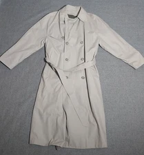 London Fog Classic Double-Breasted Trench Coat Size 38 Regular Beige