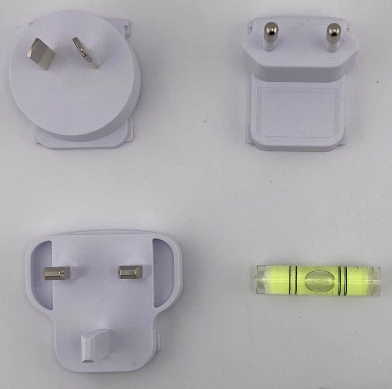 MEURAL CANVAS 26" LEONORA WHITE WIFI CONNECTED SMART ART FRAME - image 3 of 3