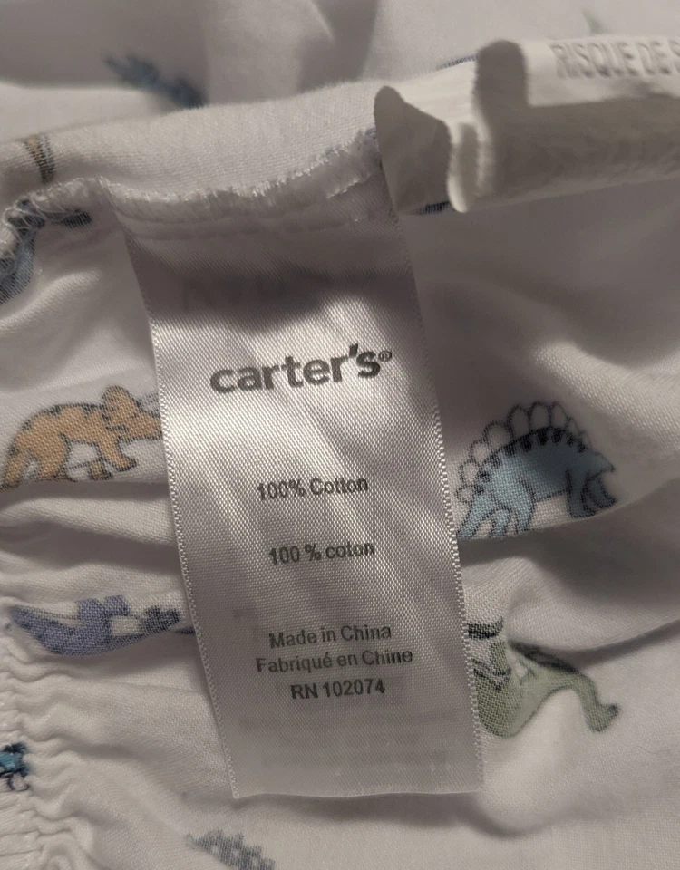 Sábana cuna Carter's con estampado de dinosaurios 100 % algodón rara usada en excelente estado - 52" x 28" Foto 4 de 4