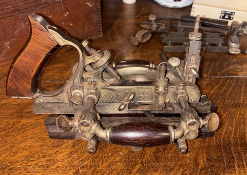 Stanley No. 55 Type 1 Universal Combination Plane, circa 1897–1905 51/52 cutters