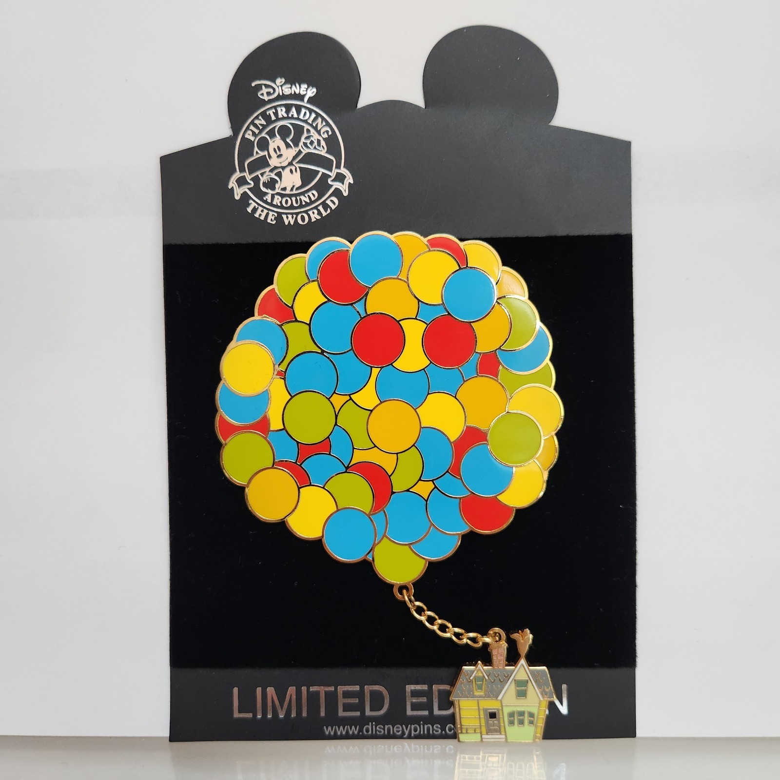 Disney Pixar Shopping LE 300 Jumbo  UP Floating House  Balloons Pin 
