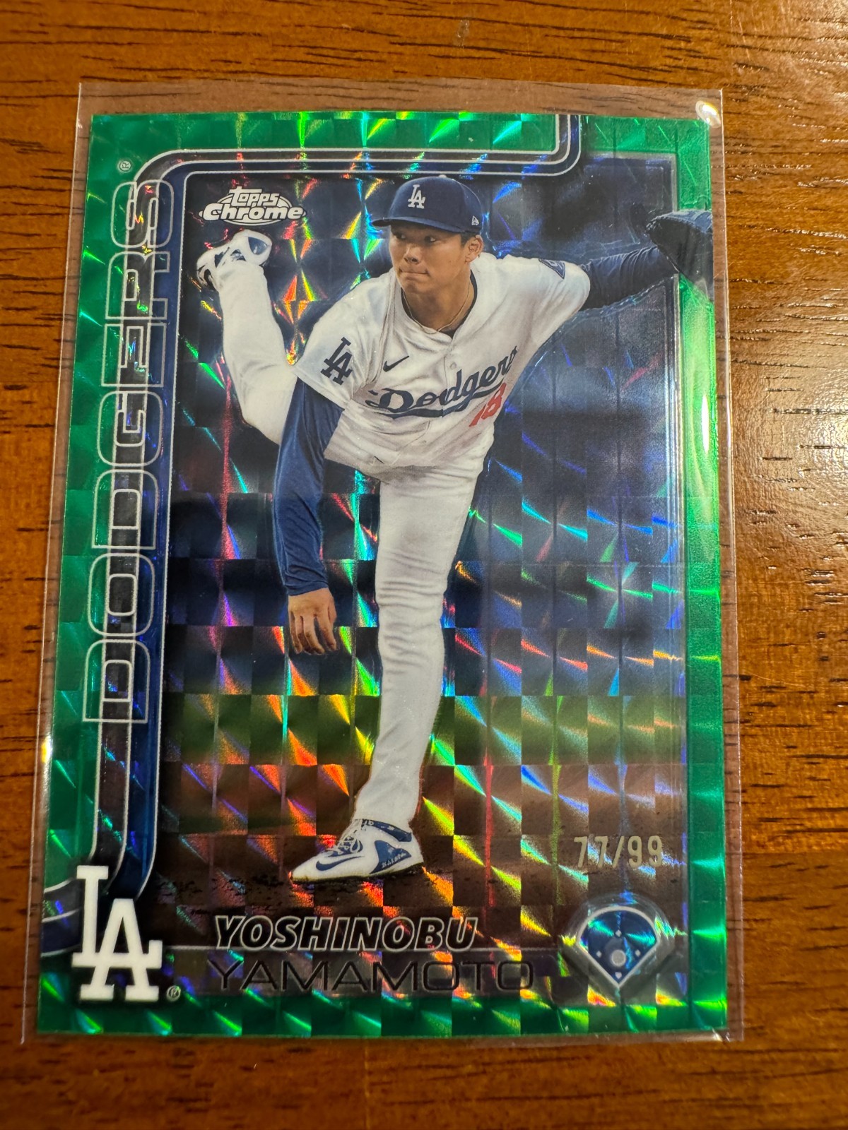 2025 Topps Chrome - Yoshinobu Yamamoto #179 Green Refractor /99