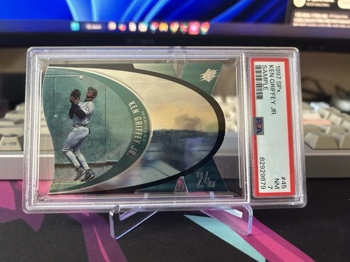 1997 SPx Ken Griffey Jr #45 SAMPLE Die Cut - Seattle Mariners