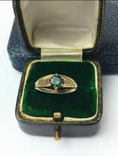 8 Carat Vintage Gold Ring Green Stone Size R Fully Hallmarked
