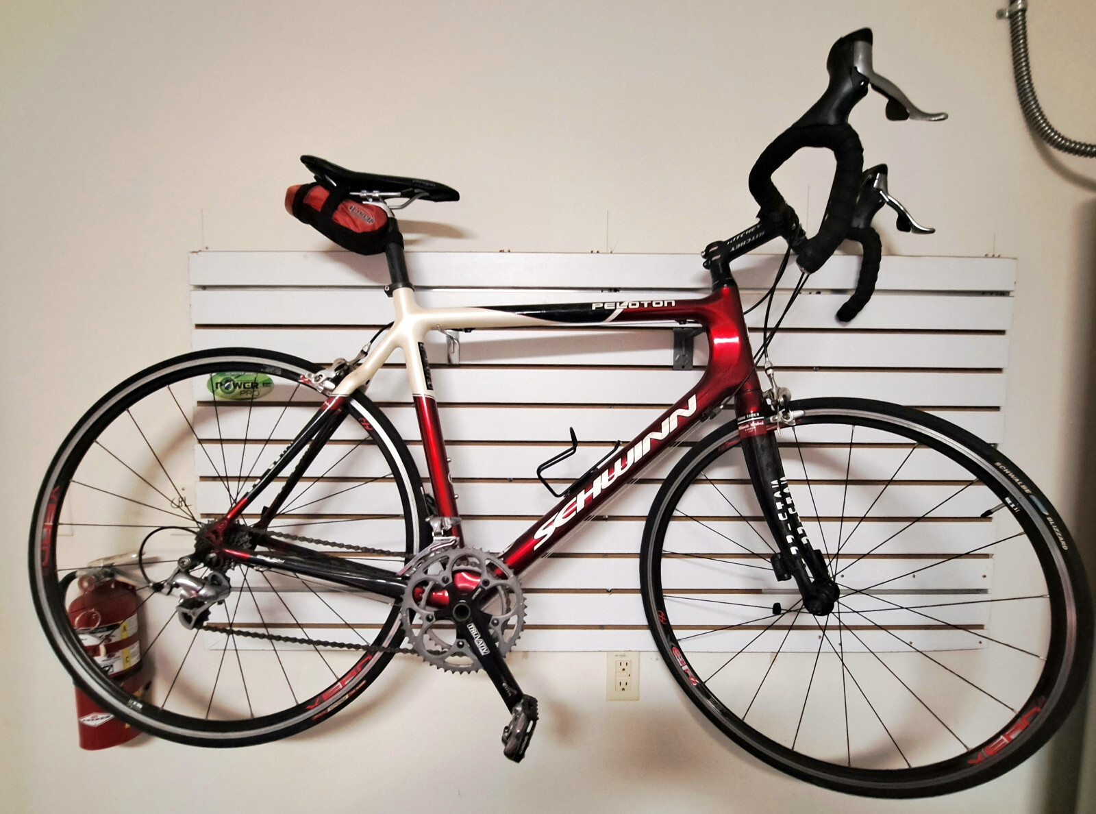 schwinn peloton road bike