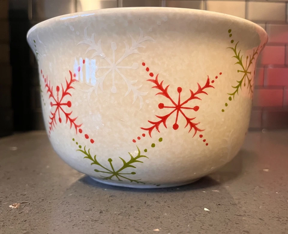 Oneida Ceramic Snowmates 6" Bowl Snowflakes - Image 2 of 4