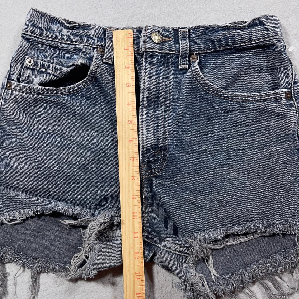 Pantalones Cortos De Colección Levi's 501 Mujer 28 Gris Tiro Alto Botón Mosca Corte Denim Envejecido Foto 4 de 4