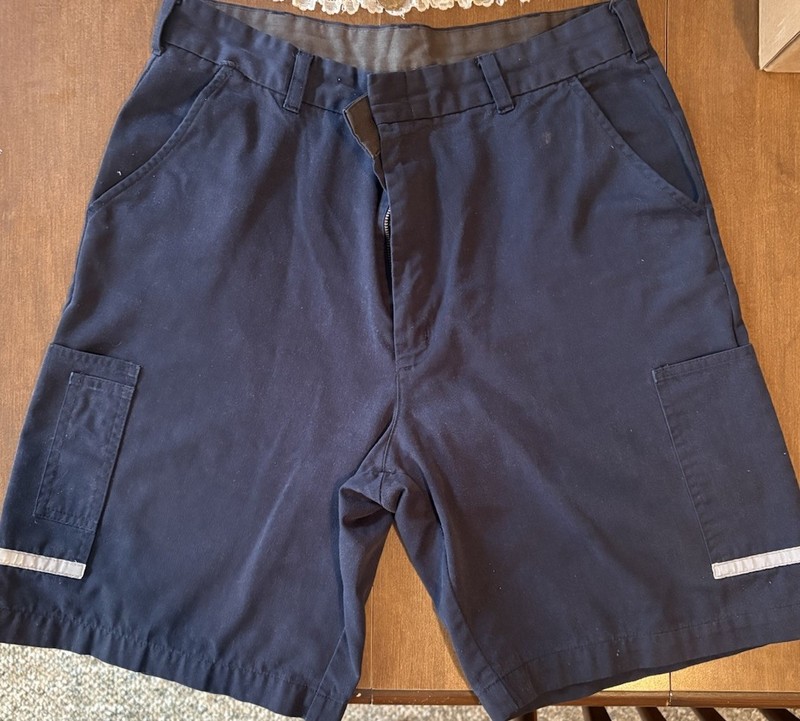 FedEx Men's Navy Cargo Work Shorts Reflective Twill Cotton/Poly Size 36 FD2704