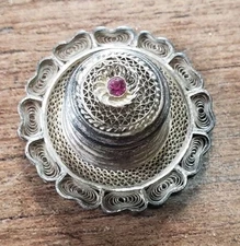 Vintage Sterling Silver Indian Bridal Sindoor Powder Tika Box 10.7 Grams 