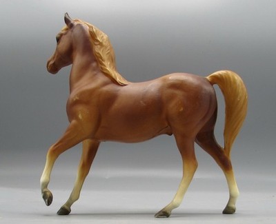 BREYER #3055 ARABIAN STALLION CHESTNUT