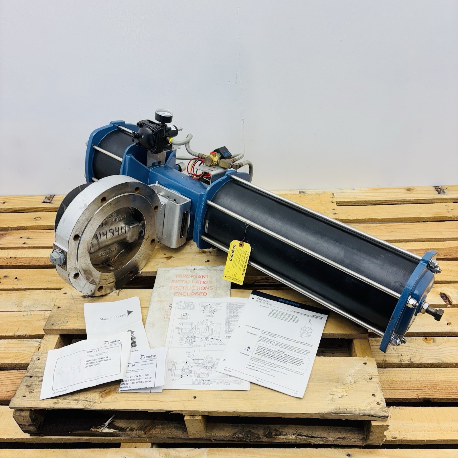 DeZURIK 8" 150# BHP 316 SS Butterfly Valve with Actuator & Controls