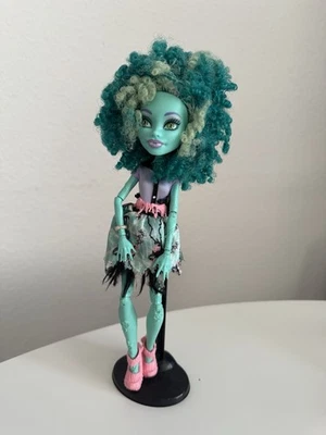 Mattel Monster High Honey Swamp BLX04 - Bild 1 von 4