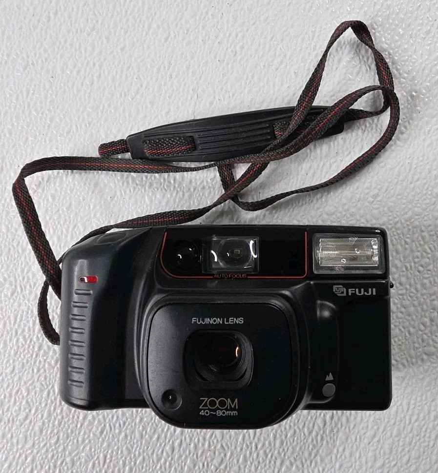 FUJI Zoom Cardia 800 Date AF Black 35mm Point & Shoot Film Camera