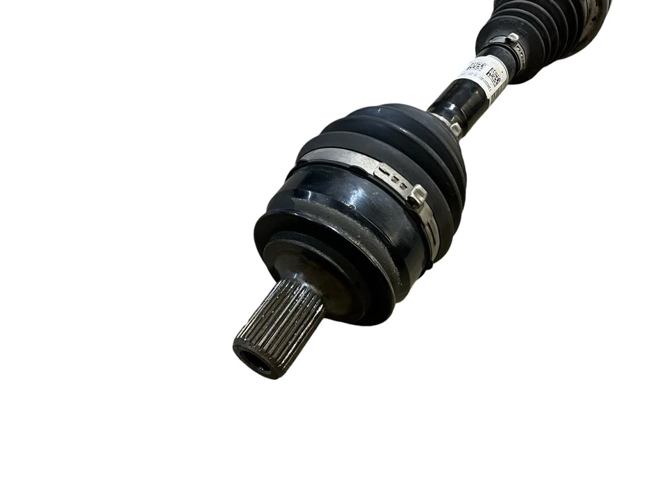 Infiniti QX30 2017-2019 AWD eje del lado del pasajero delantero derecho 2908 Foto 3 de 4