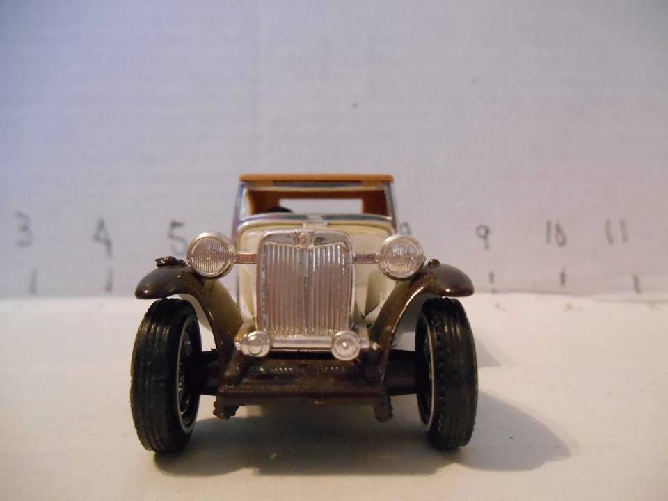 Matchbox Lesney No.Y-8 1945 MG T.C. 1977 Model of Yesteryear - Image 2 of 4