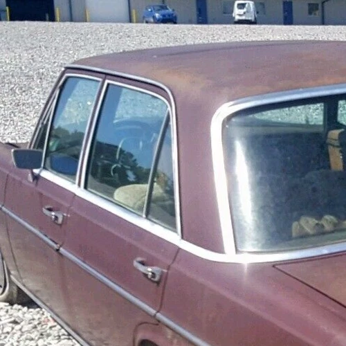 Cristal ventilación puerta trasera izquierda mercedes 114 tipo 250 se, 280c, 280se: 1965 - 1971 Foto 2 de 4