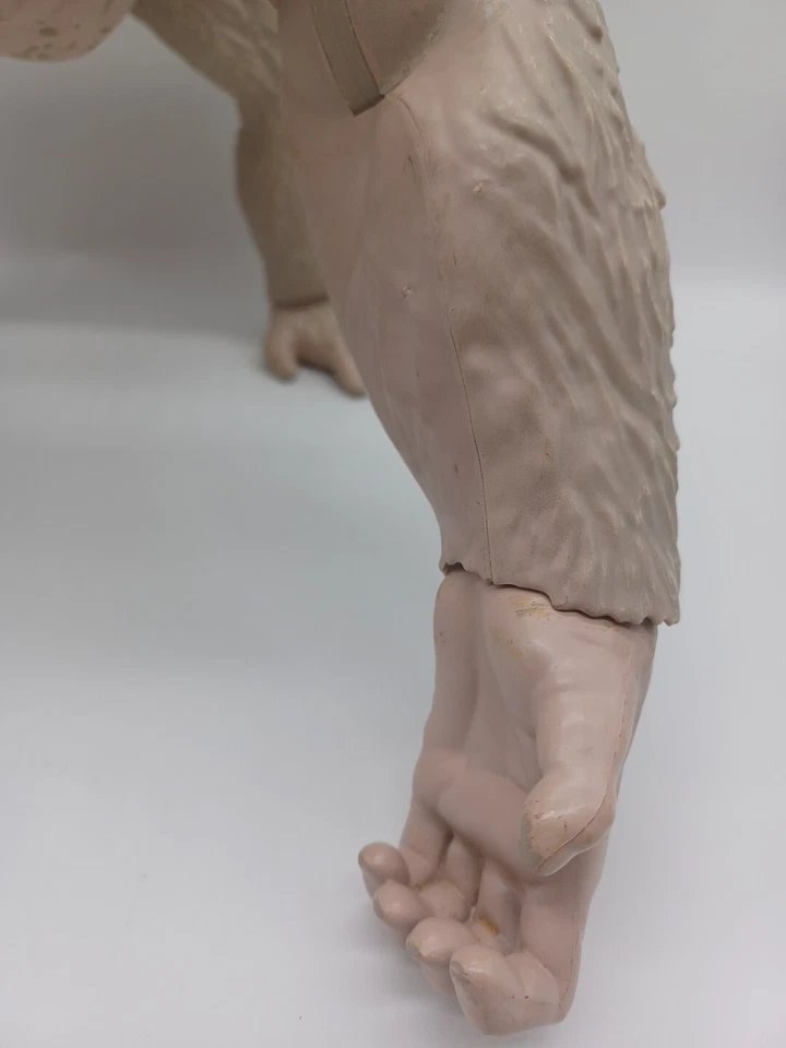 Rampage The Movie: Mega-George Gorilla Ape 16" Action Figure Toy King Kong - Image 4 of 4