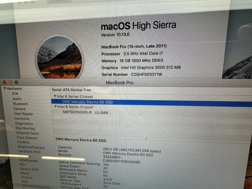 Apple MacBook Pro 15" 2011 2.5GHz i7 (2860QM) 16GB 500GB SSD AMD 6770M - PROBADO Foto 2 de 4