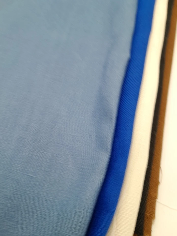 Craft Linen Remanant Bag 5 Pieces Of 100% Irish linen Blues Brown Cream Bla CL51 - Image 3 of 4