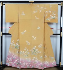 Kimono with Gold Leaf  Flowers, Elegant Visiting Kimono, 100 Silk, Used