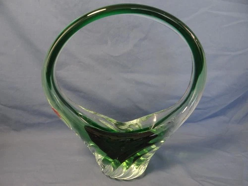 VTG. MURANO FRATELLI TOSO GREEN SUMMERSO CASED GLASS BASKET 10" WITH LABEL