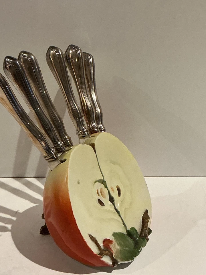 Vintage Ceramic Knife Holder Containing 6 Silver Plate Fruit Knives ca 1900 RARE - Image 3 of 4