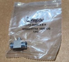NEW Swagelok HC22-8MW-3-8-4 ALLOY C22 MICRO-FIT REDUCING TEE 1/2IN X 1/2IN 1/4IN