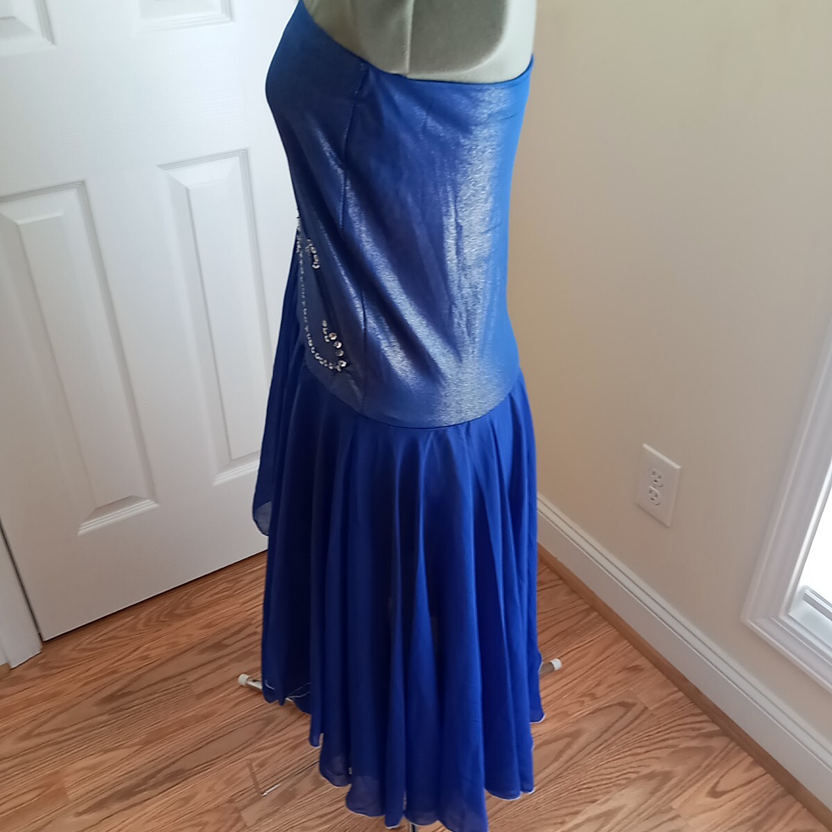 Picture 16 of 24