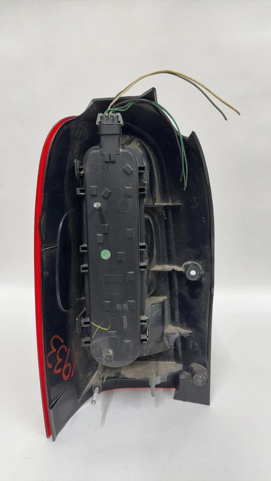 Conjunto de luz trasera derecha Oldsmobile Silhouette 1997-2004 10432600 Foto 3 de 4