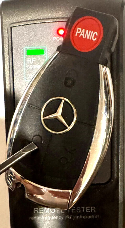 2009 Mercedes Benz S550 cromado infravermelho preto chaveiro sem chave fabricante de equipamento original KR55WK49046 - Imagem 3 de 4