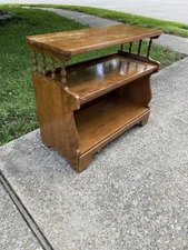 Ethan Allen Heirloom Maple Nutmeg End Table