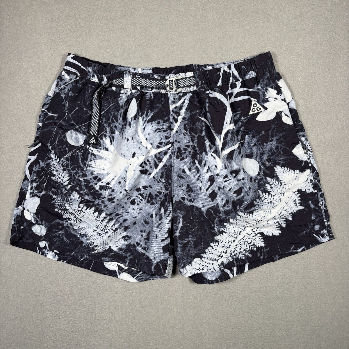 Nike ACG Shorts Men XLarge Trail Hiking Gridiron All Over Print 5