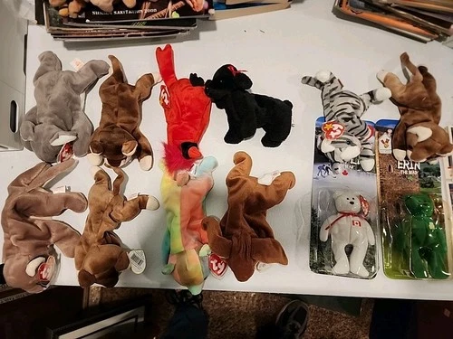 Lot Of 25 Beanie Babies Vtg Some New. S3