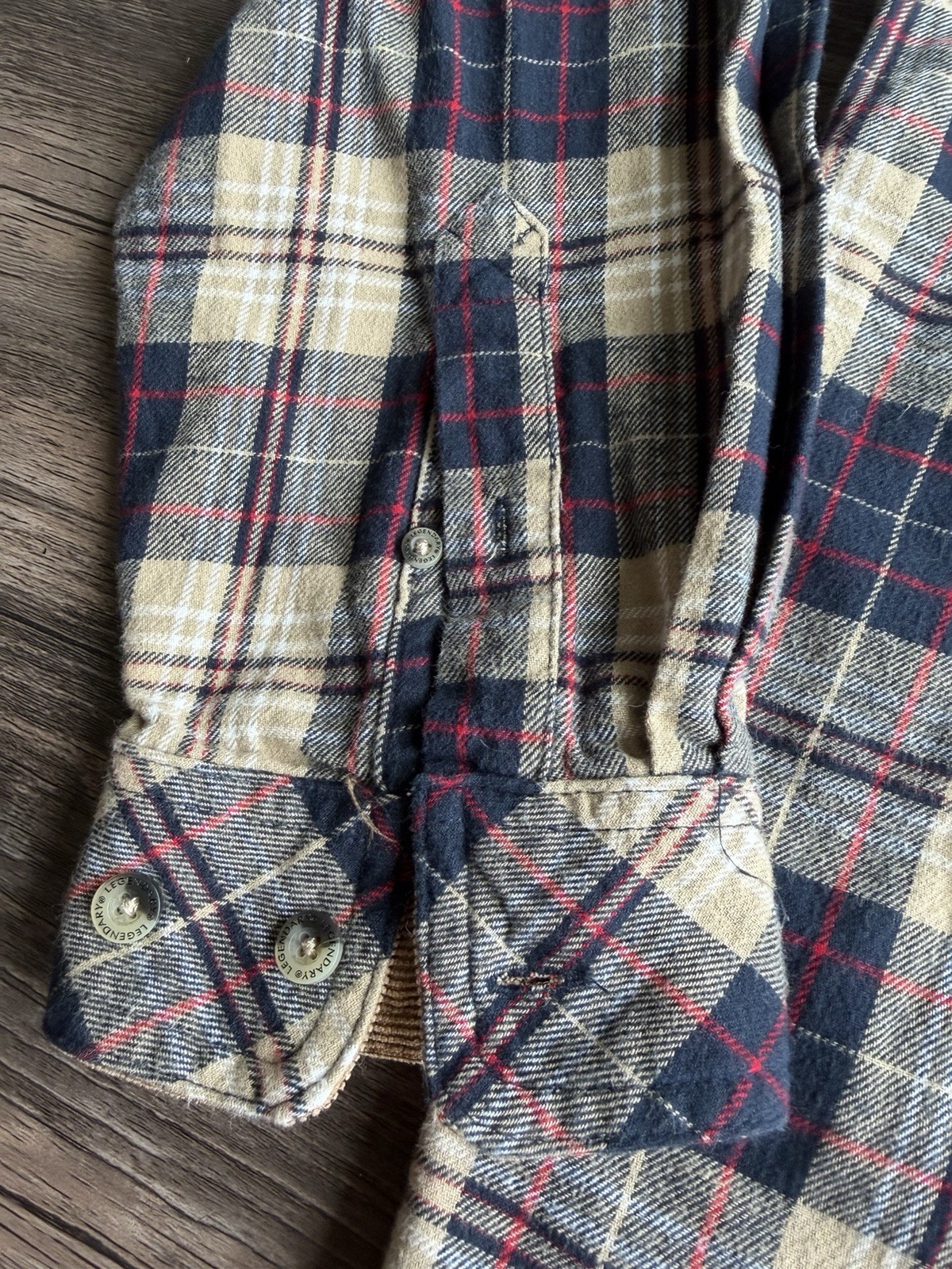 Legendary Whitetails Shirt Mens XL Blue Red Plaid Buck Camp Flannel Cotton thumbnail 8