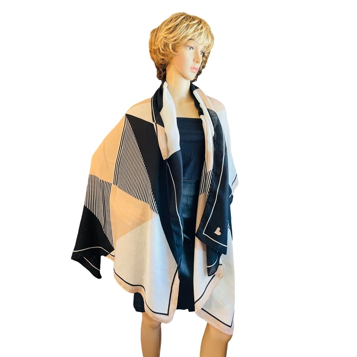 Outfit Beige Designer Scarf Cozy Scarf: Elegant Cashmere Like