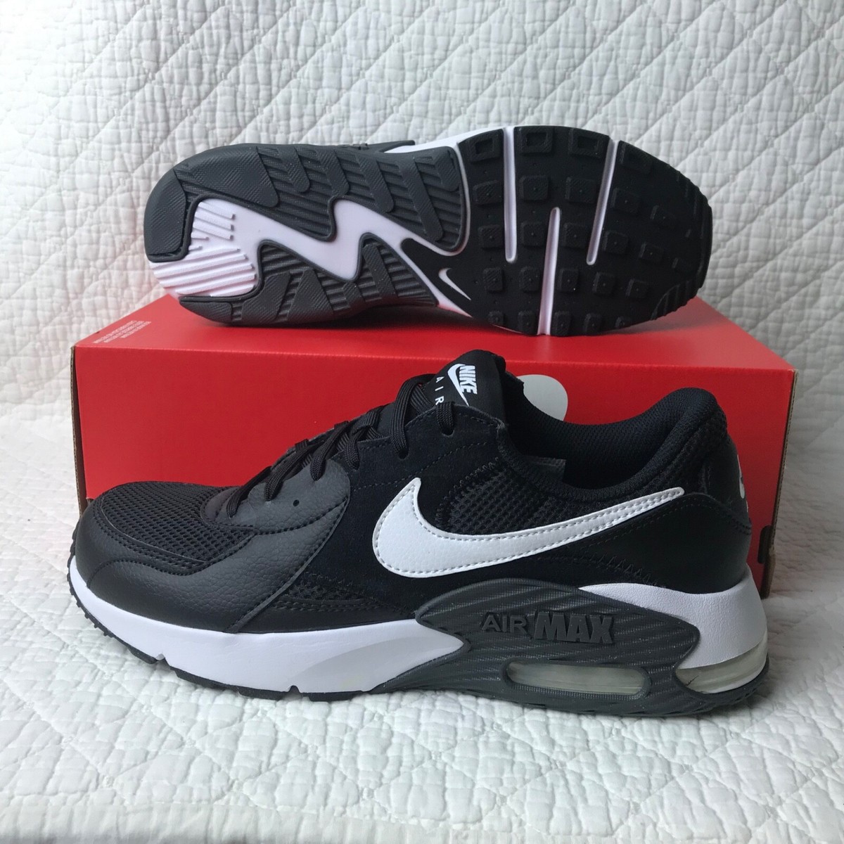 Nike Air Max EXCEE Shoes Sneakers Women's SZ 11 Black/White/Grey