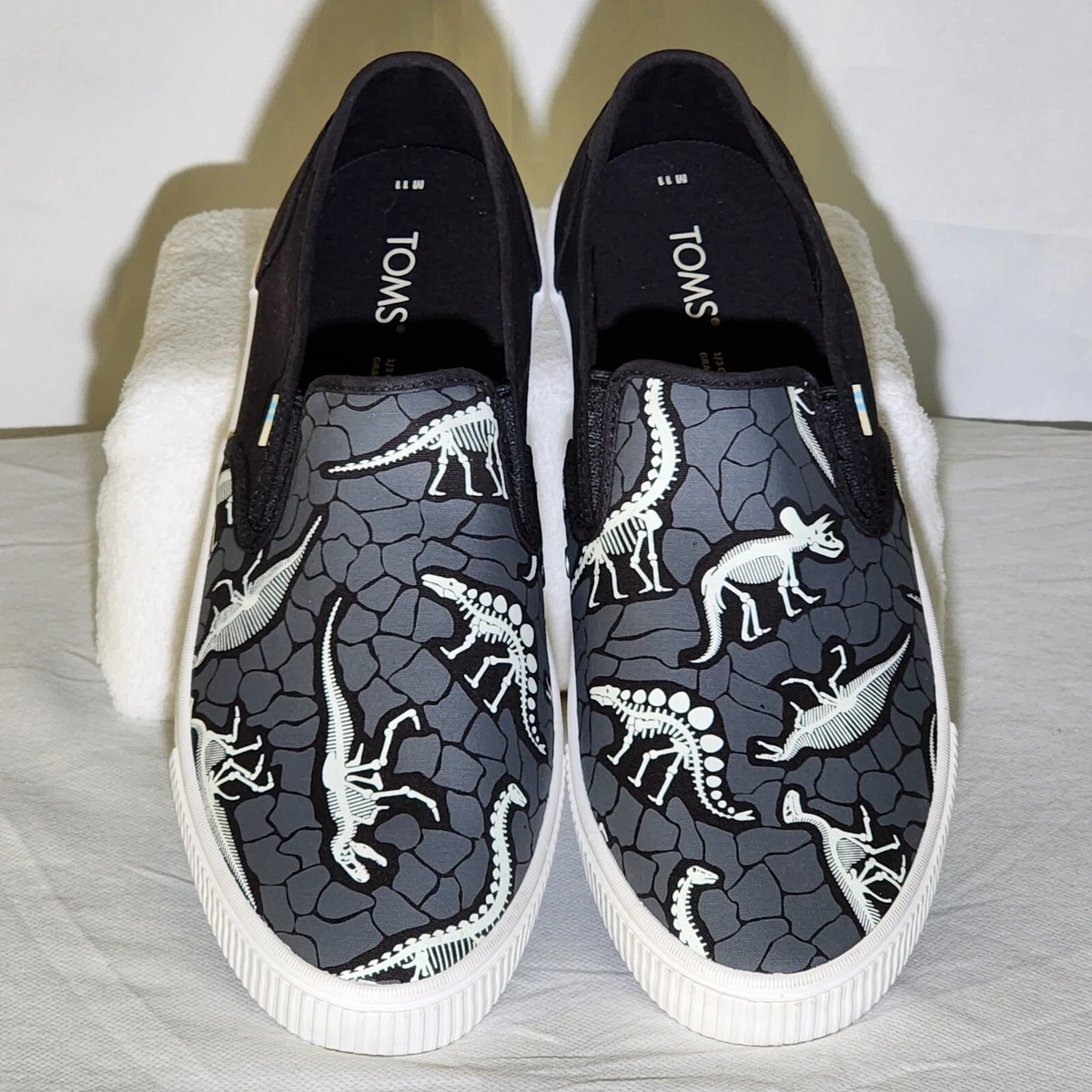 Toms slip shop on shoes mens
