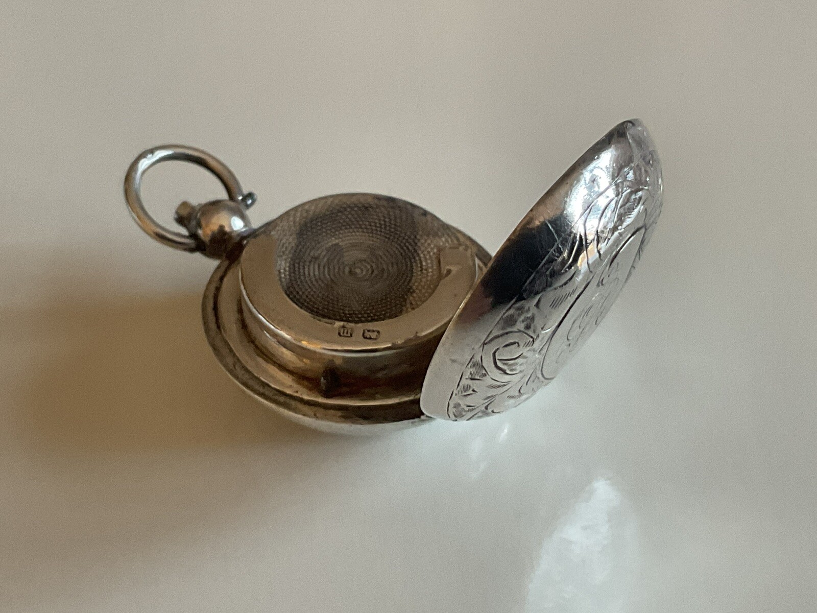 Super Edwardian Solid Silver Sovereign Case Hallmarked Birmingham 1911