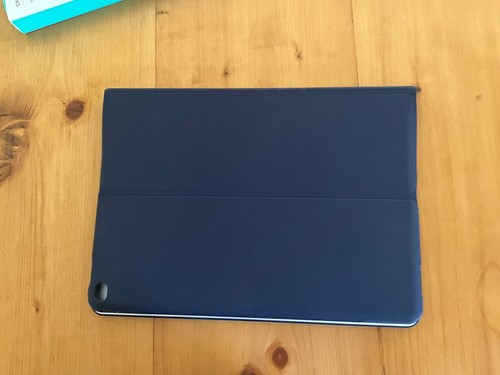 Logitech Create Backlit Keyboard / Case for iPad Pro 12.9" Generation 1/2 - Photo 8/8