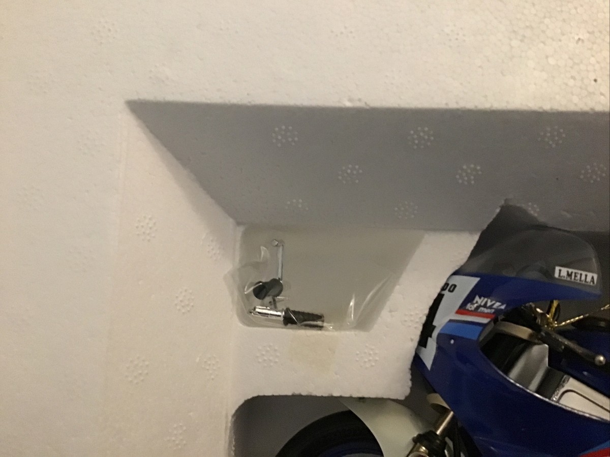 RARE Guiloy HONDA NIVEA RC-30 VFR750R Racing 1/10 Scale Motorcycle