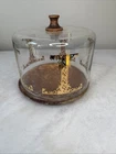 Vtg Pyrex Cheese Cake Glass Dome Wood Base Gold Pattern Design Display 5" READ