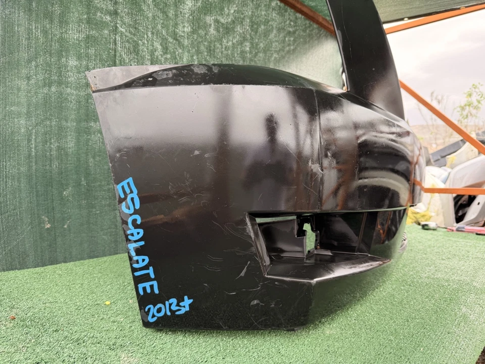 2007 – 2014 Cadillac Escalade Base / Non-Platinum Front Bumper OEM 25814554 - Image 4 of 4