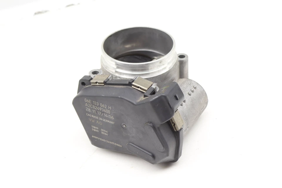 AUDI A5 QUATTRO 2008-2011 2013-2016 - Cuerpo del acelerador 06E133062H Foto 2 de 4