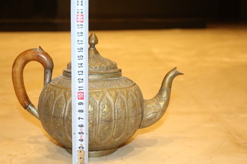 Antique ancient Islamic brass teapot handmade needle engraving - Picture 9 of 12