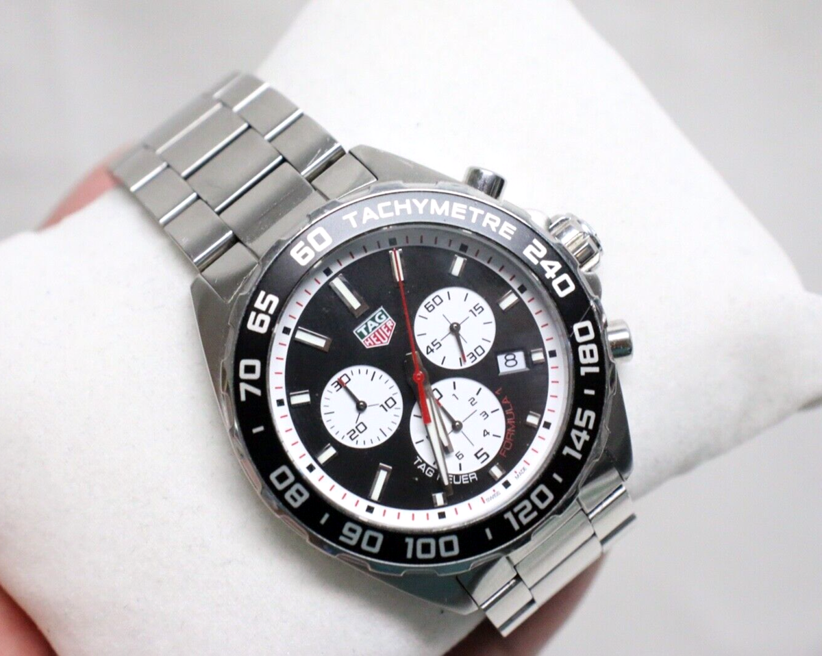 TAG Heuer Formula 1 Men's Black/white Watch - Chronograph TAG Heuer Formula 1 Men's Black/white Watch - Chronograph