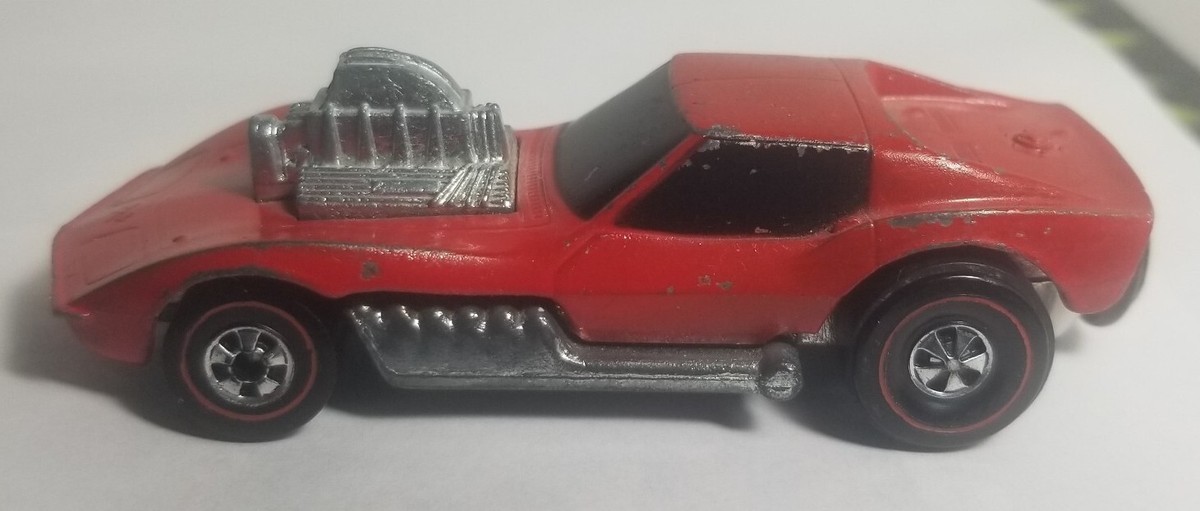 1973 Hot Wheels Redline REVVERS Jettin' Vette Glossy Red 1973 Hot Wheels Redline REVVERS Jettin' Vette Glossy Red
