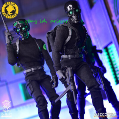 メズコ 直販限定 ワン12 ブラックスカル（ mezco one 12 s-l400.jpg